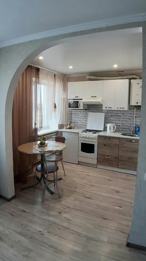 Apartment On Artyleriiska 2 With River View นิโกลาเยฟ ภายนอก รูปภาพ